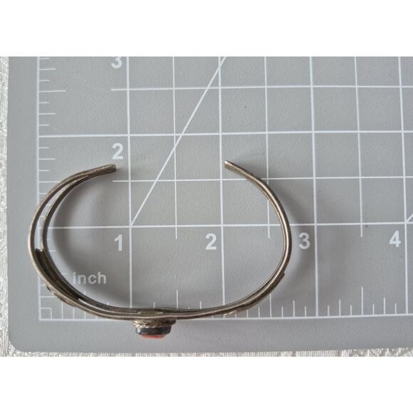 Vintage Native American Coral Bangle Cuff - Picture 6 of 7